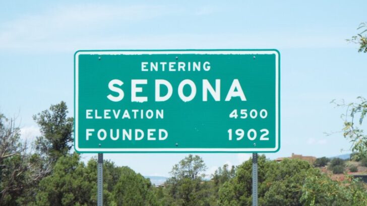 Entering Sedona Signboard