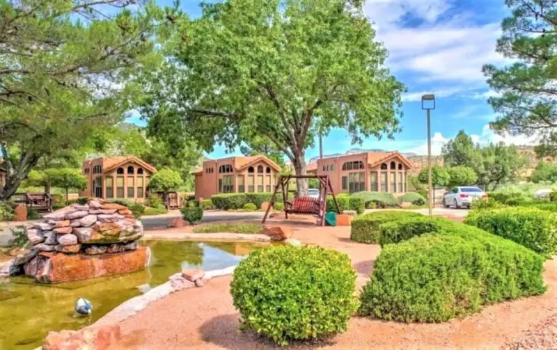 The Park Outside the Sedona Pines Resort