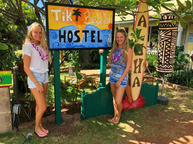 Girls standing infront of Tiki Hostel