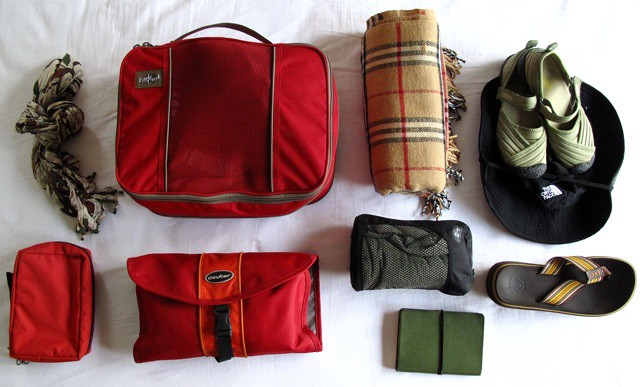 Red Packing Cubes