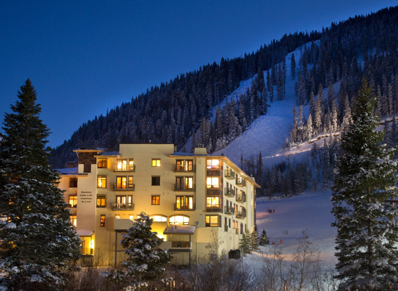 Overview of Edelweiss Lodge & Spa
