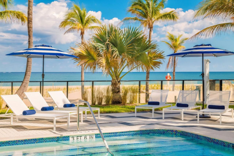 Plunge Beach Resort’s swimming pool