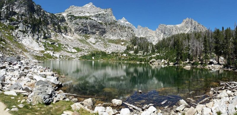  Amphitheater Lake