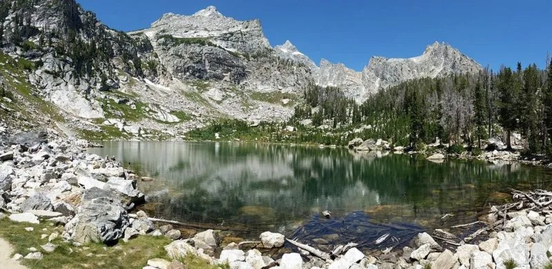 Amphitheater Lake